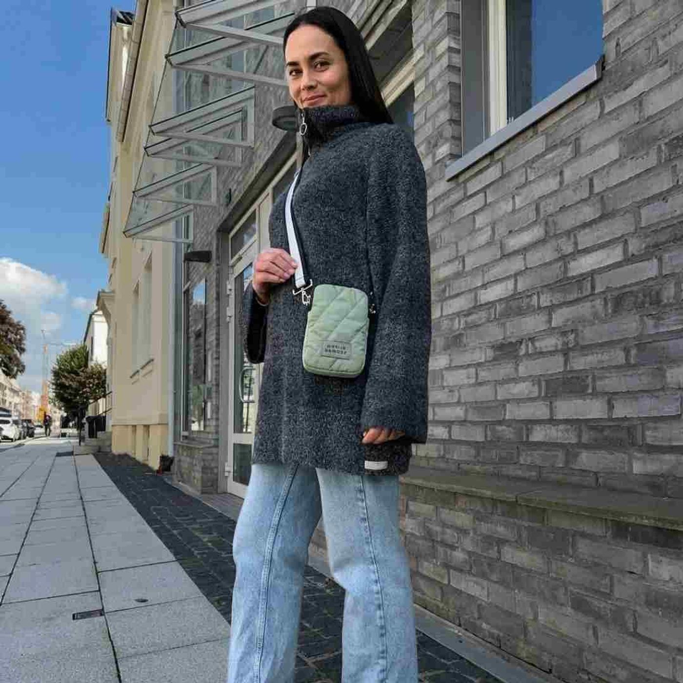 Morild Bli Sett Phone Bag med refleks, oliven