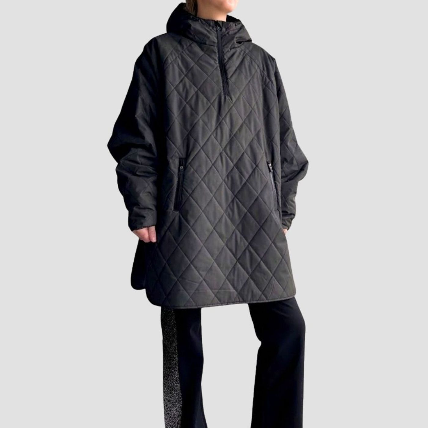 Morild Bli Sett Quilt Padded Poncho med refleks, sort