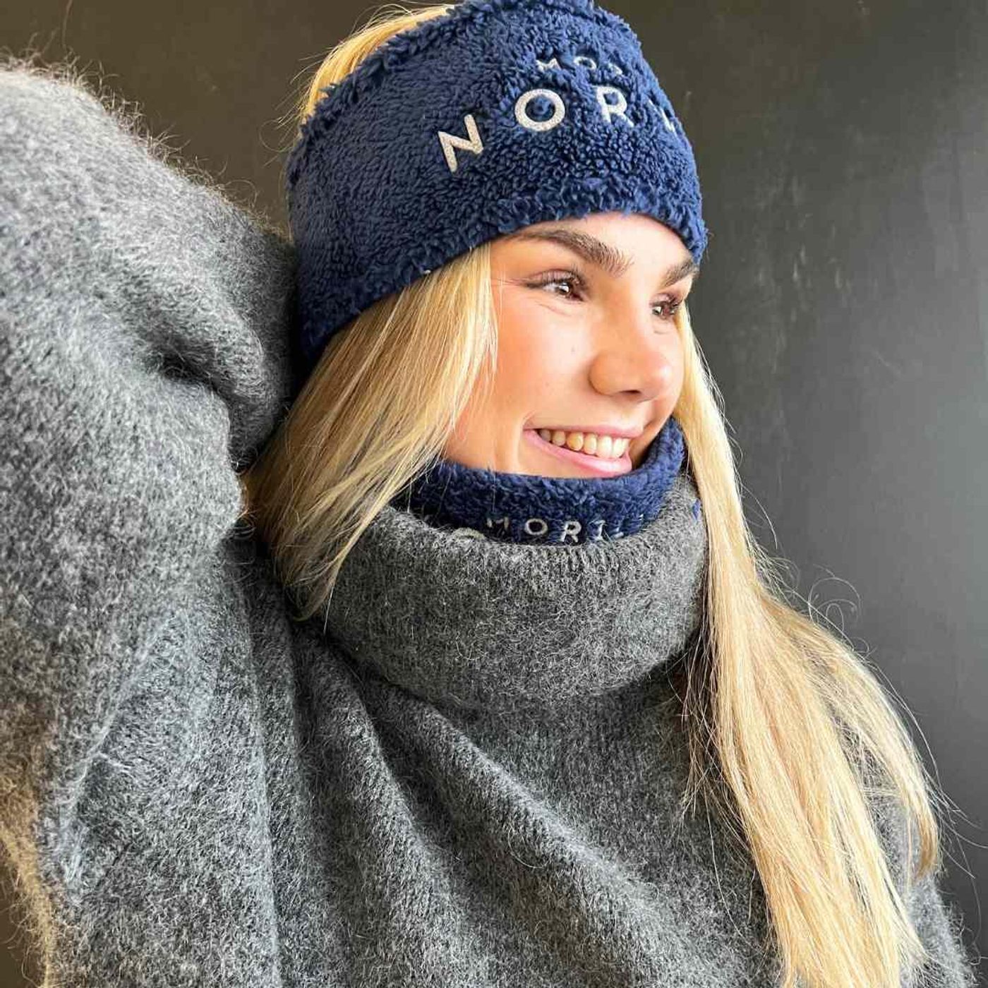 Morild Teddy pannebånd med refleks, marine